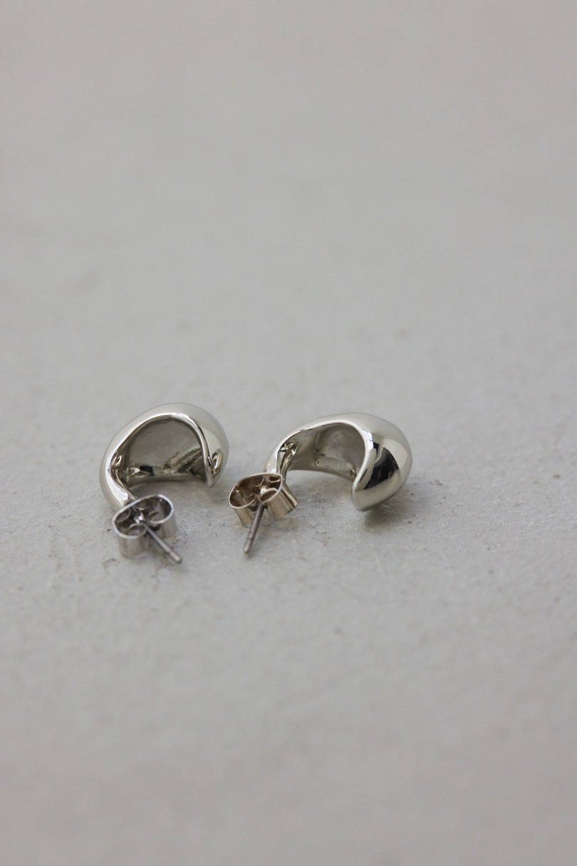 ミニマルフォルムピアス 詳細画像 SLV 4