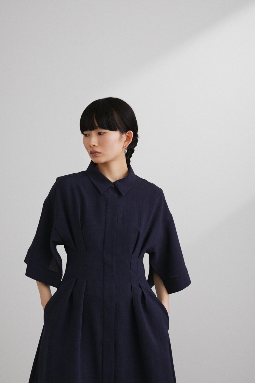 新品✨JUSGLITTY✨ウエストタックシャツワンピース ✨可愛くて上品な一枚