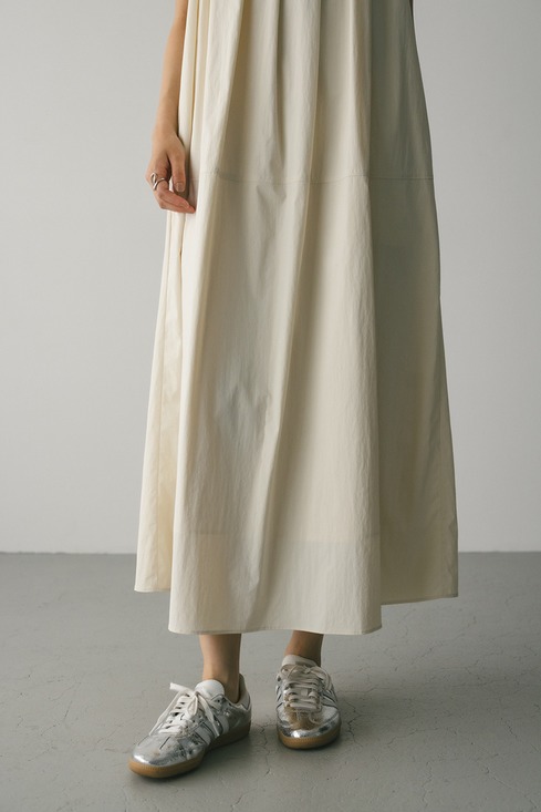 サーキュラーワンピースXL ホワイト×青花柄ベルト付き50'sサーキュラーワンピース☆XL