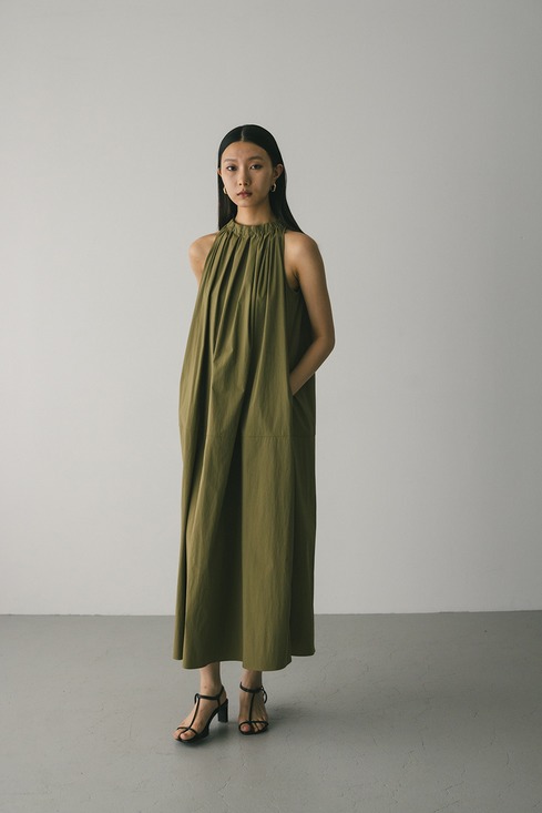 撥水ネックギャザーワンピース｜STYLEMIXER（スタイルミキサー