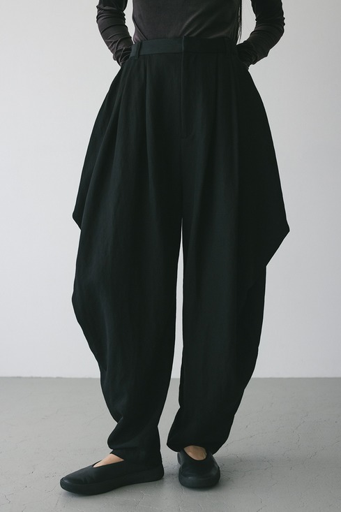 00s~ リネン100% 1タック スラックス バルーンパンツ ドレープ 光沢 ワンフォークロージング 1111clothing 【 Laufer TR ワイド