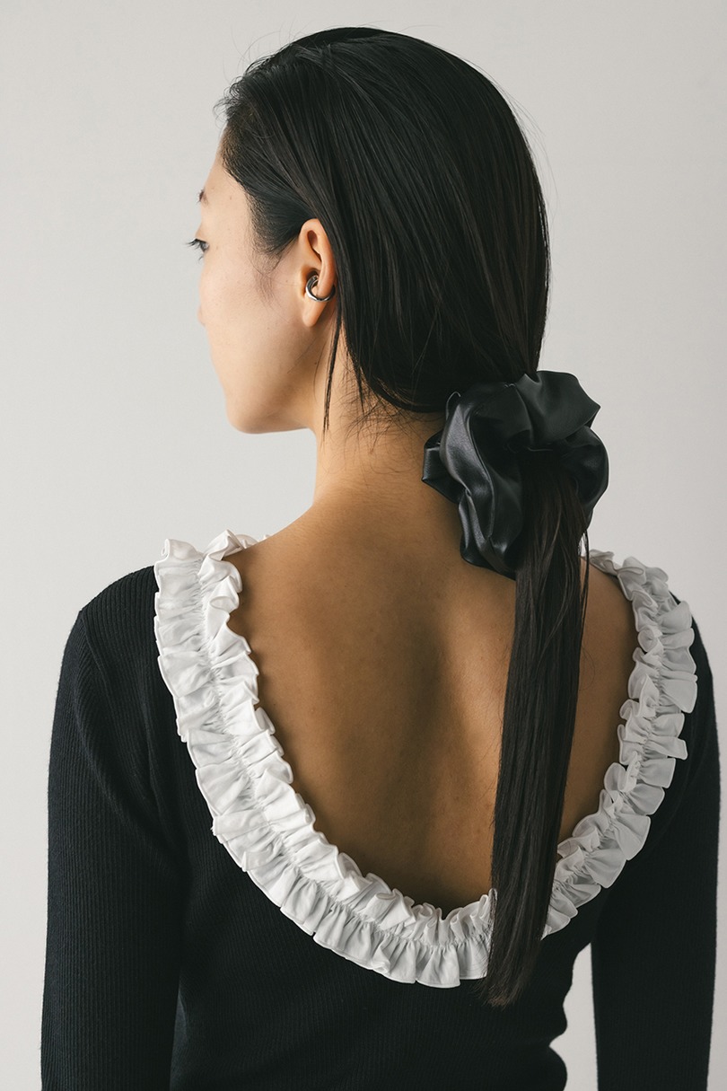 バックオープンフリルニットトップ 詳細画像 BLK 8