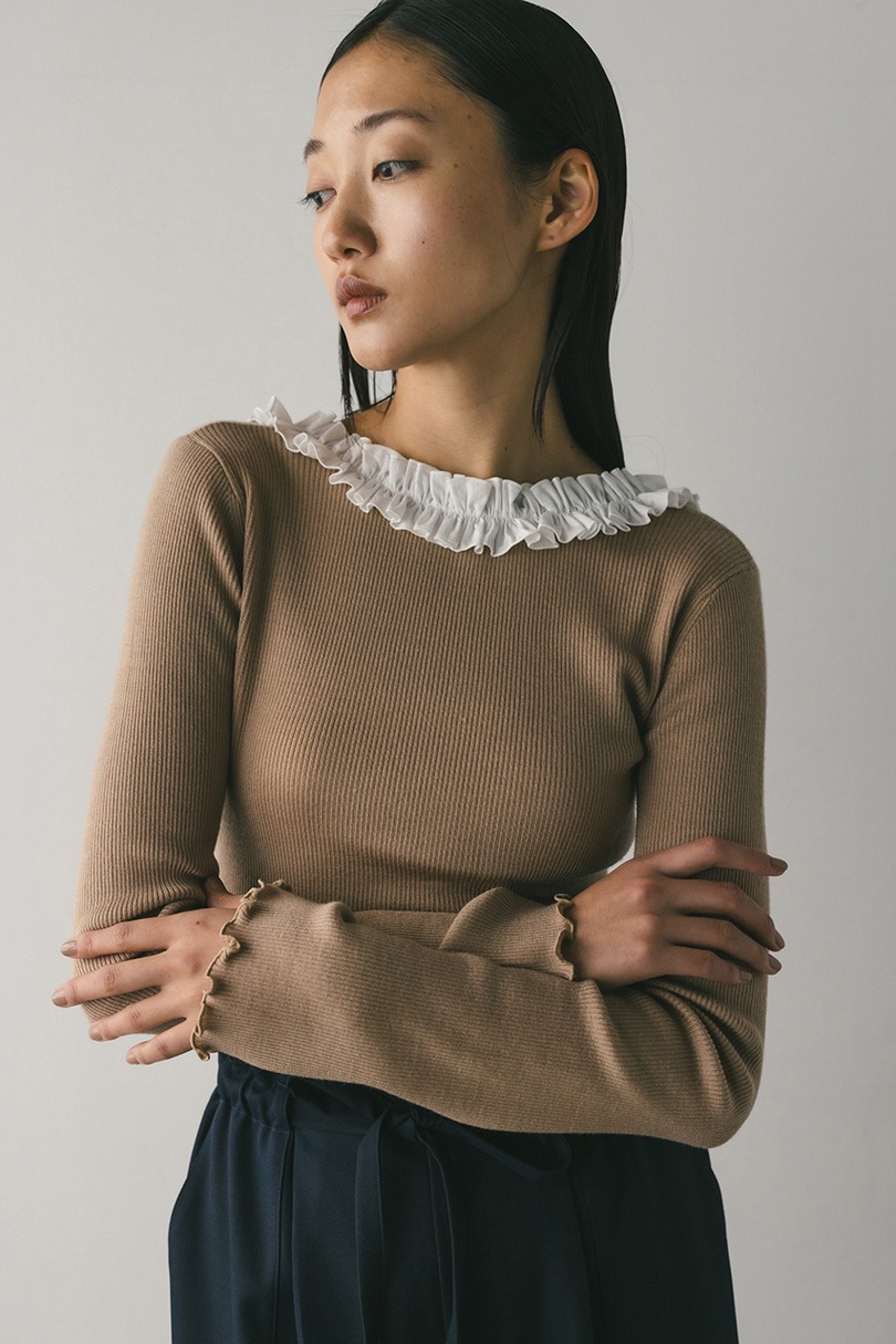 バックオープンフリルニットトップ 詳細画像 BEG 4