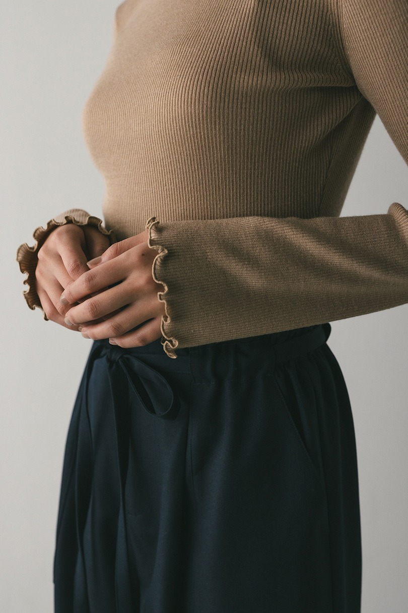 バックオープンフリルニットトップ 詳細画像 BEG 7