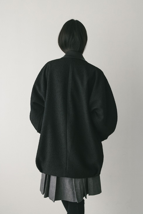 レザーコート 黒 ツイード裏地 HARE（ハレ）の「フェイクレザーツイードドッキングジャケット(HARE