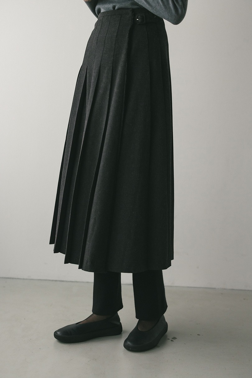 ボックスタックラップスカート