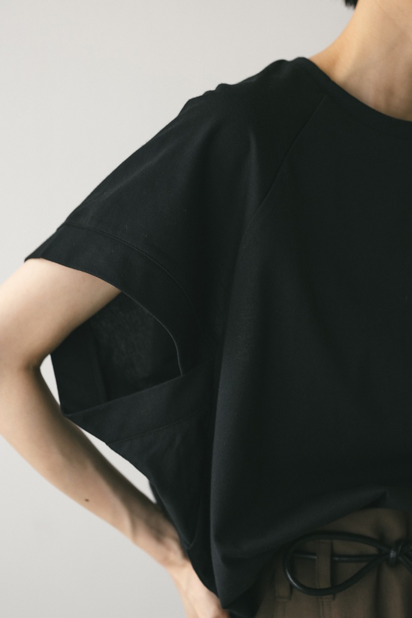 バックフォルムT 詳細画像 BLK 11