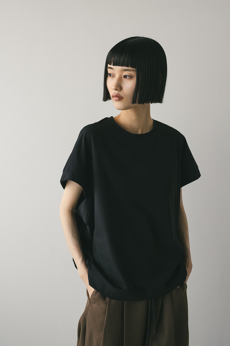 バックフォルムT 詳細画像 BLK 4
