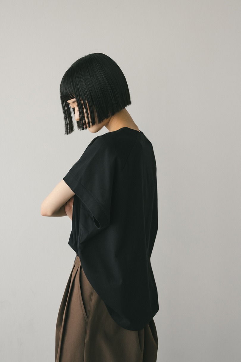 バックフォルムT 詳細画像 BLK 8