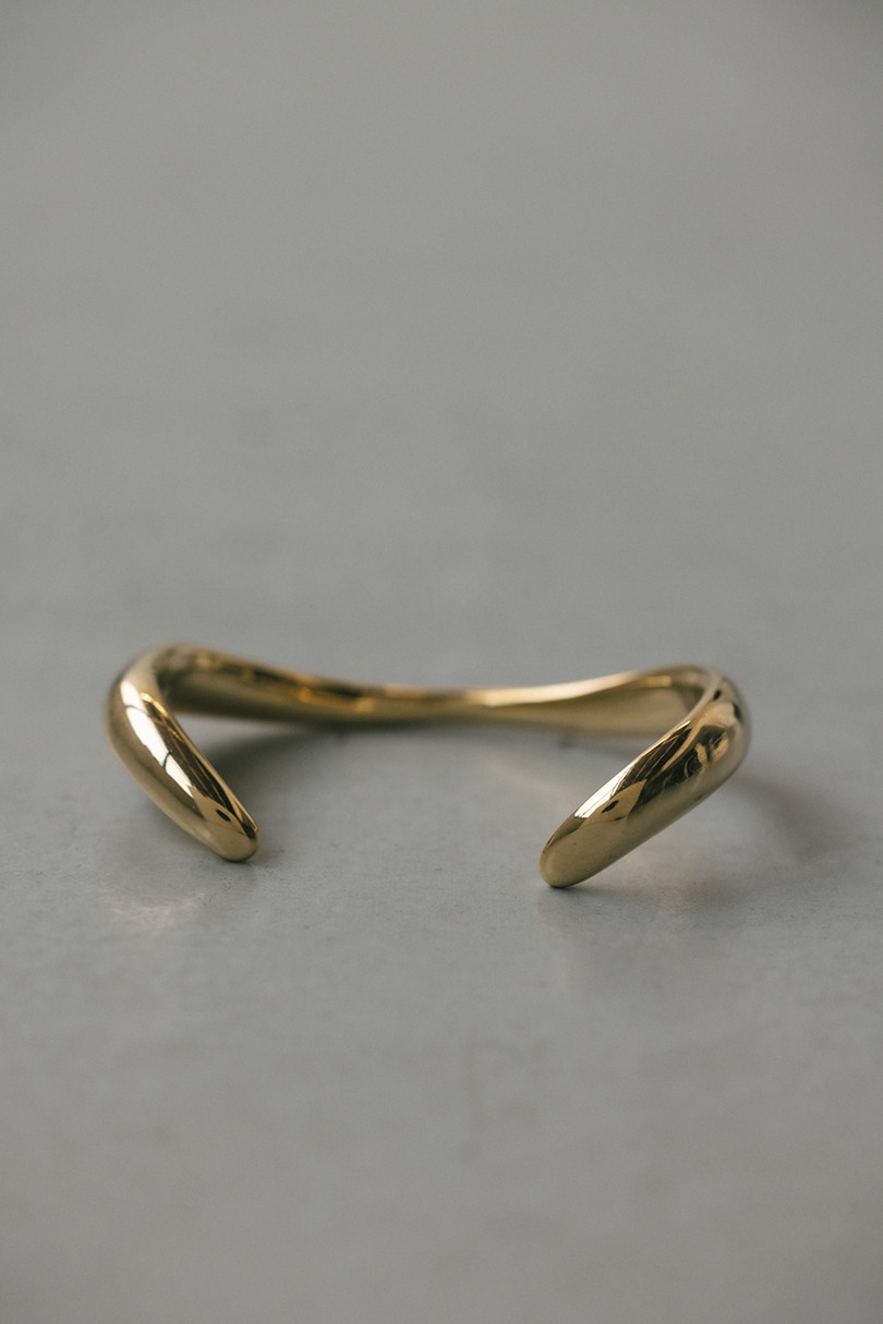 カーブラインバングル 詳細画像 GLD 9