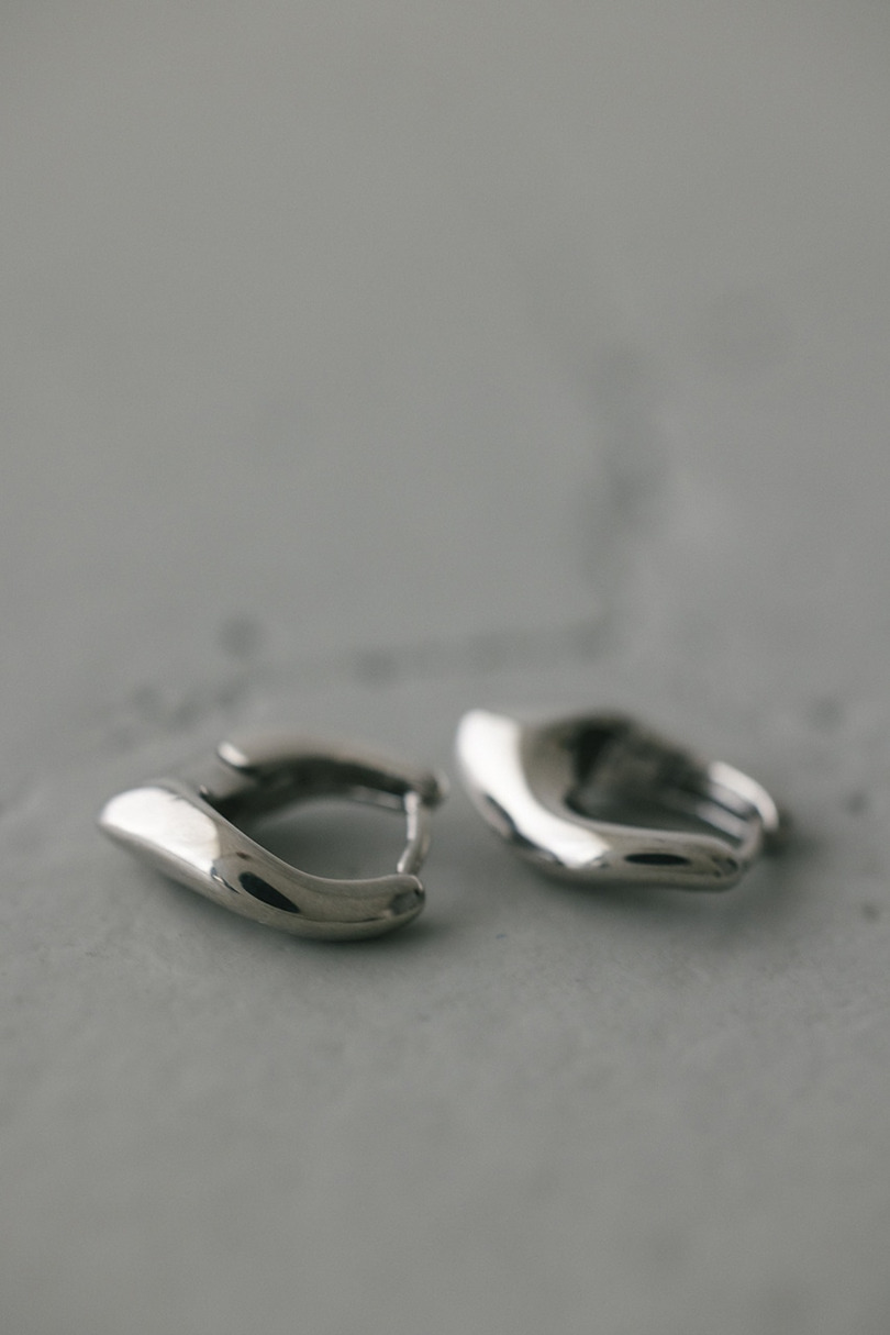 ダイヤラインピアス 詳細画像 SLV 5