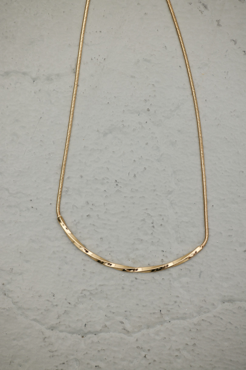 ツイストラインモチーフネックレス 詳細画像 GLD 3