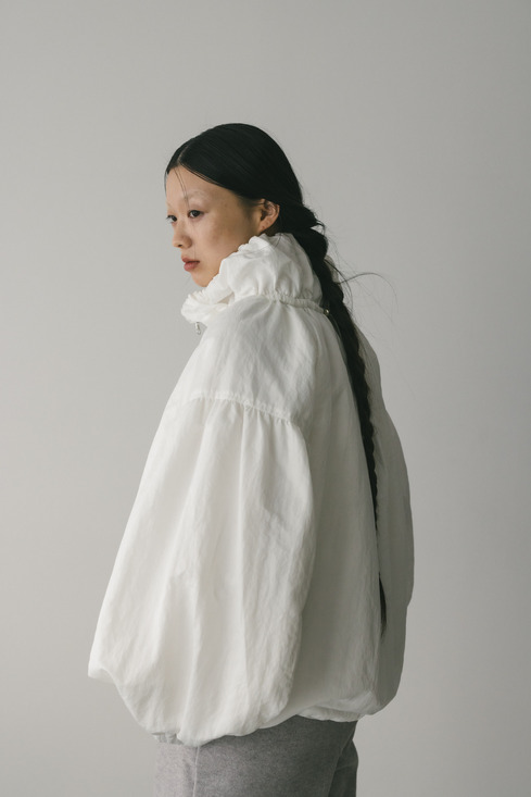 ギャザーネックブルゾン