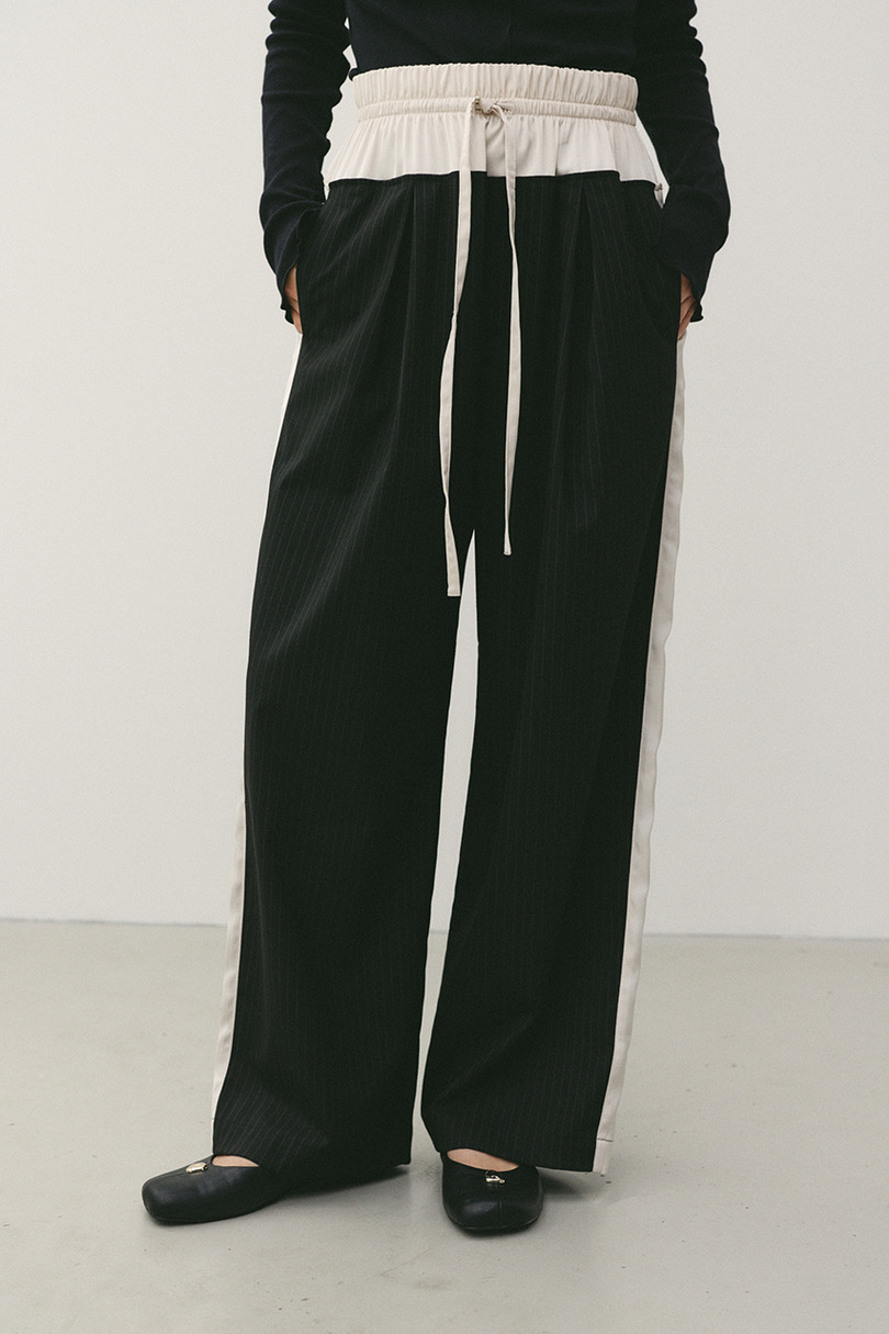 サイドラインストライプパンツ