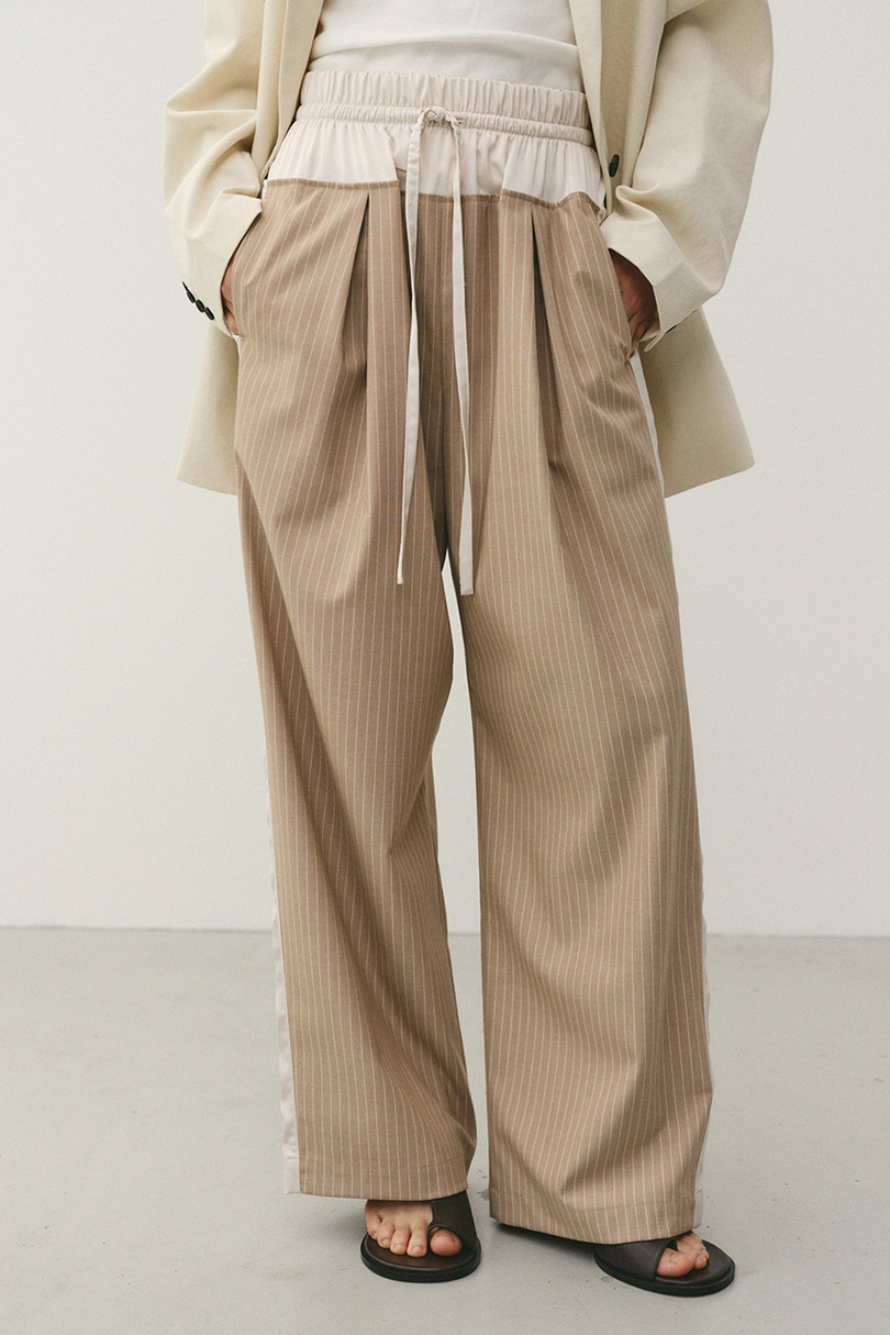 サイドラインストライプパンツ