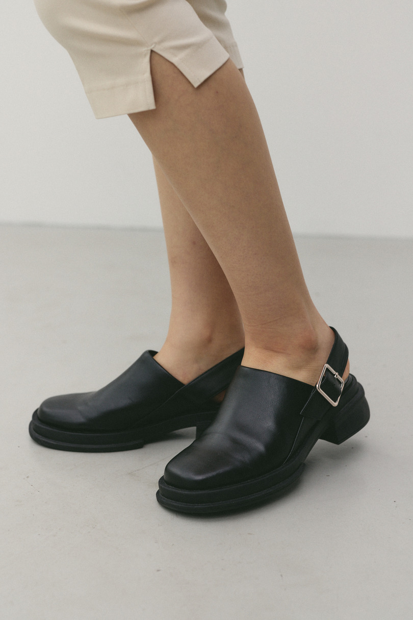 クロッグサンダル