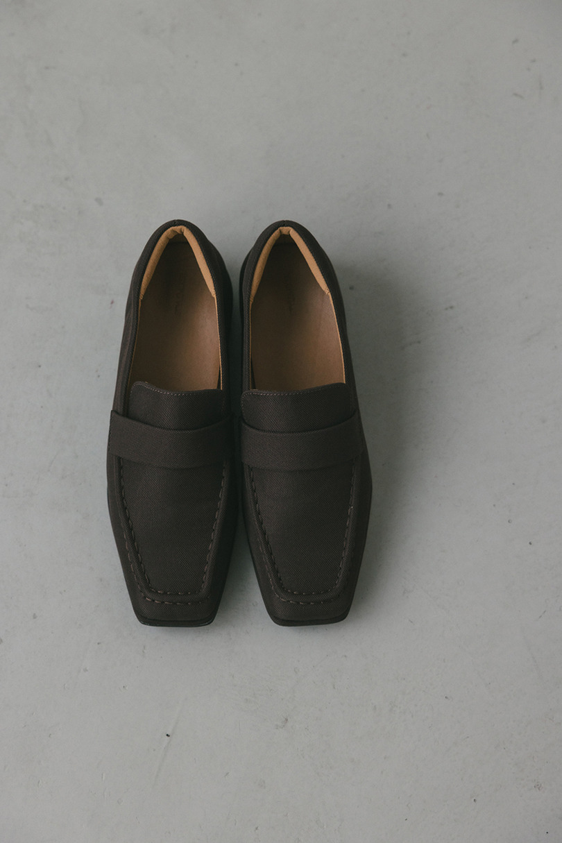 キャンバススクエアローファー