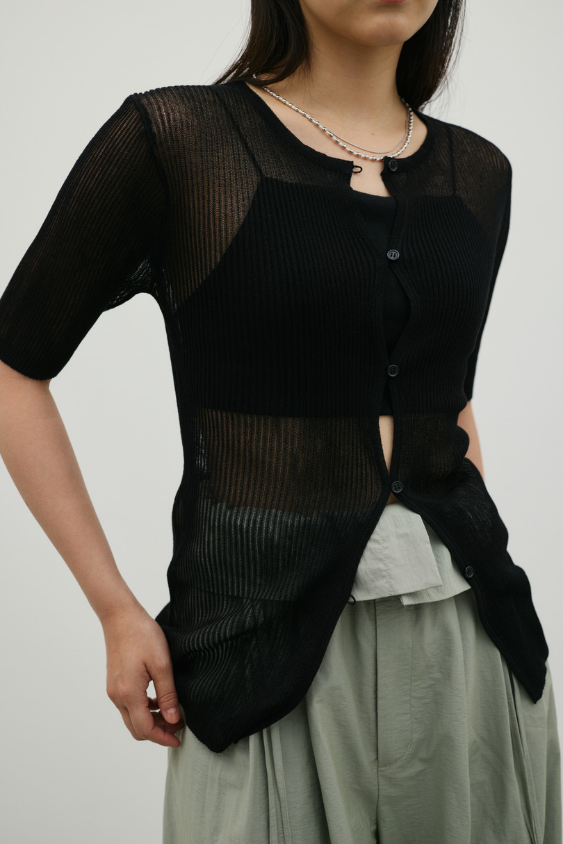 ホールボタンコンパクトニット