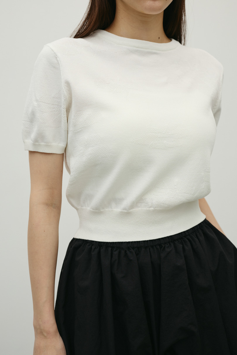 フラワージャガードニット