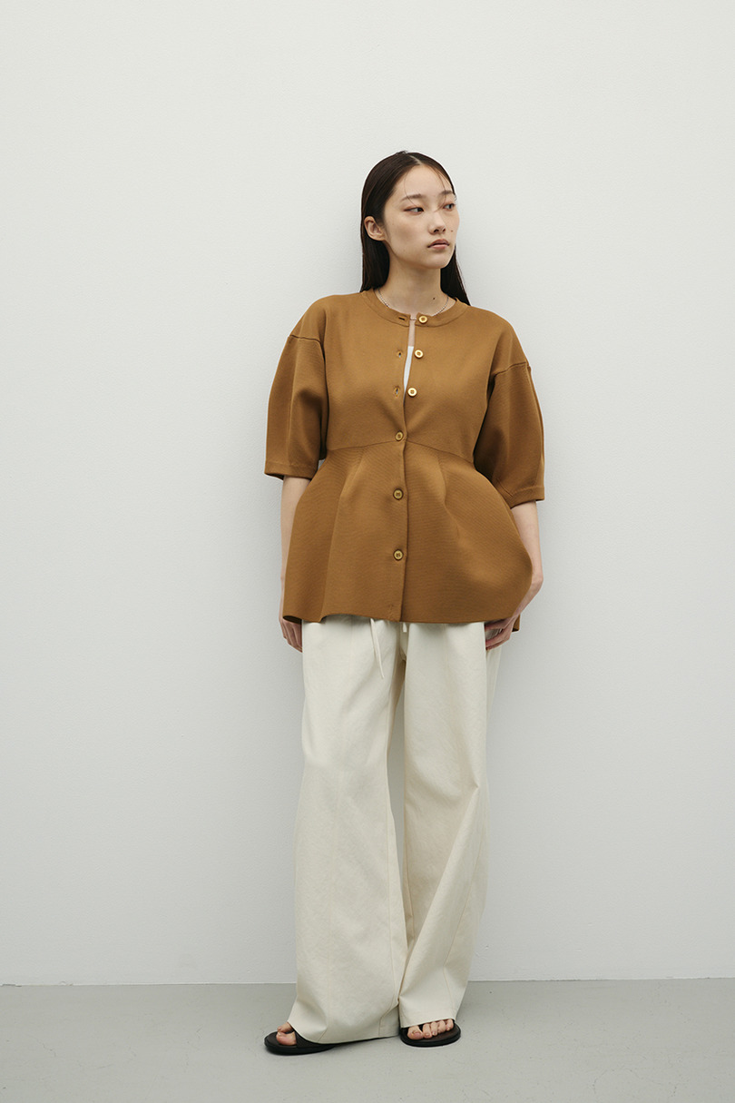 ペプラムフォルムスリーブカーデ 詳細画像 CAM 2