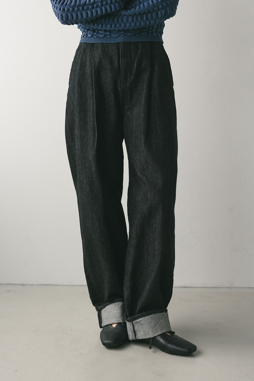 ロールアップタックデニム