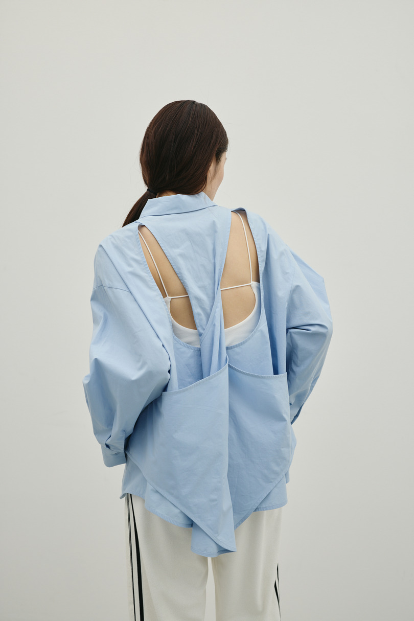 バックオープンデザインシャツ