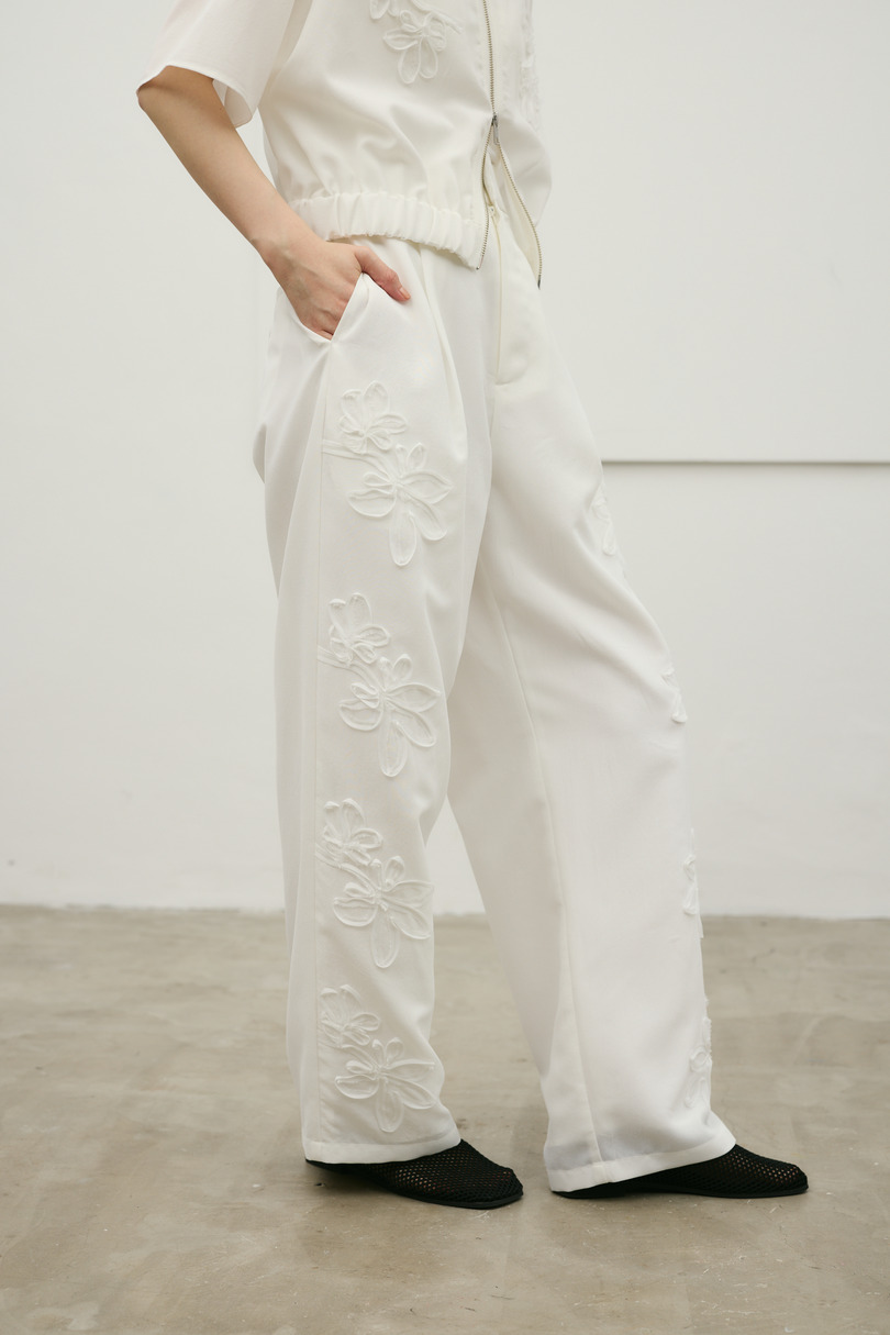 フラワーエンブロイダリータックパンツ 詳細画像 WHT 2