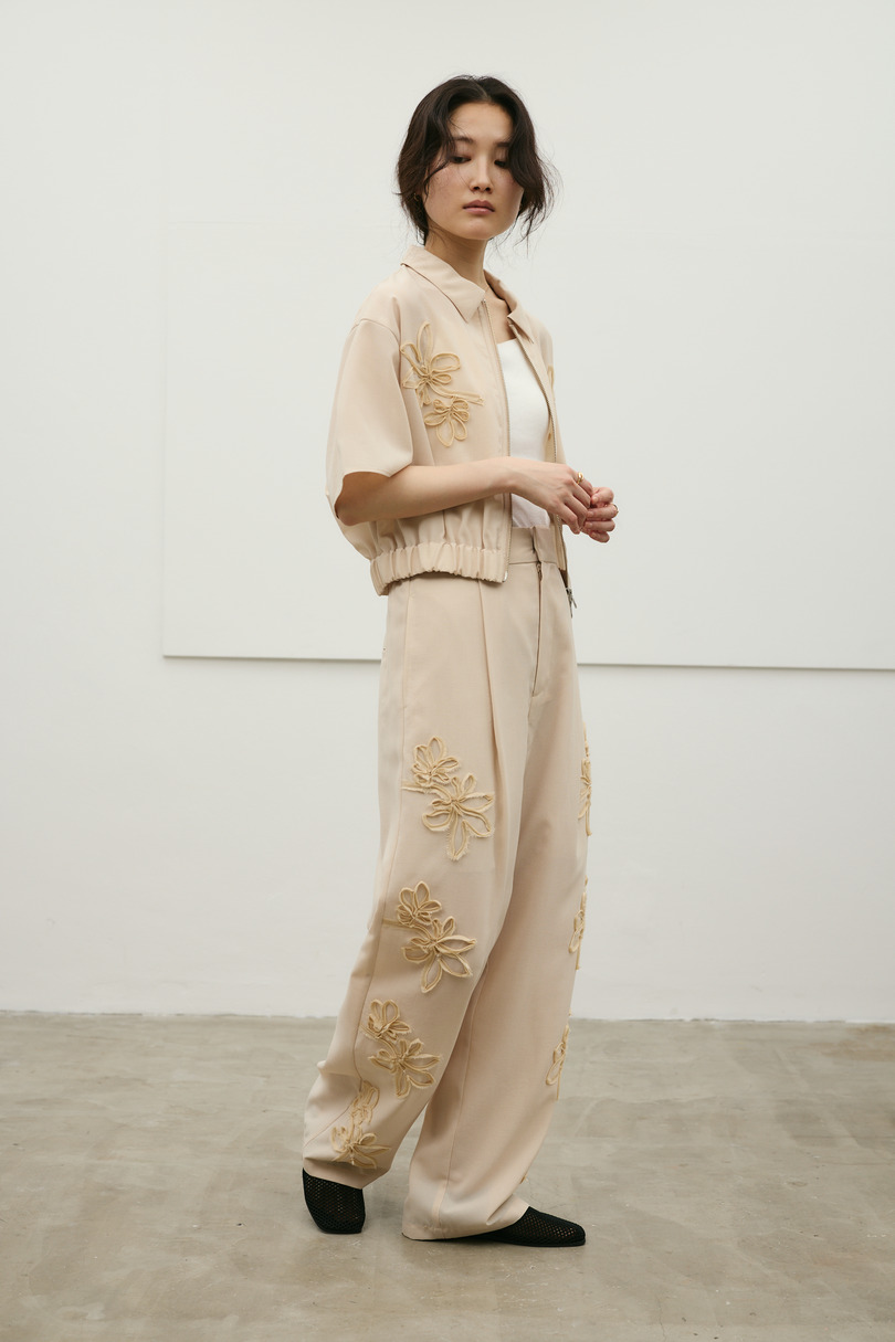 フラワーエンブロイダリータックパンツ 詳細画像 BEG 4