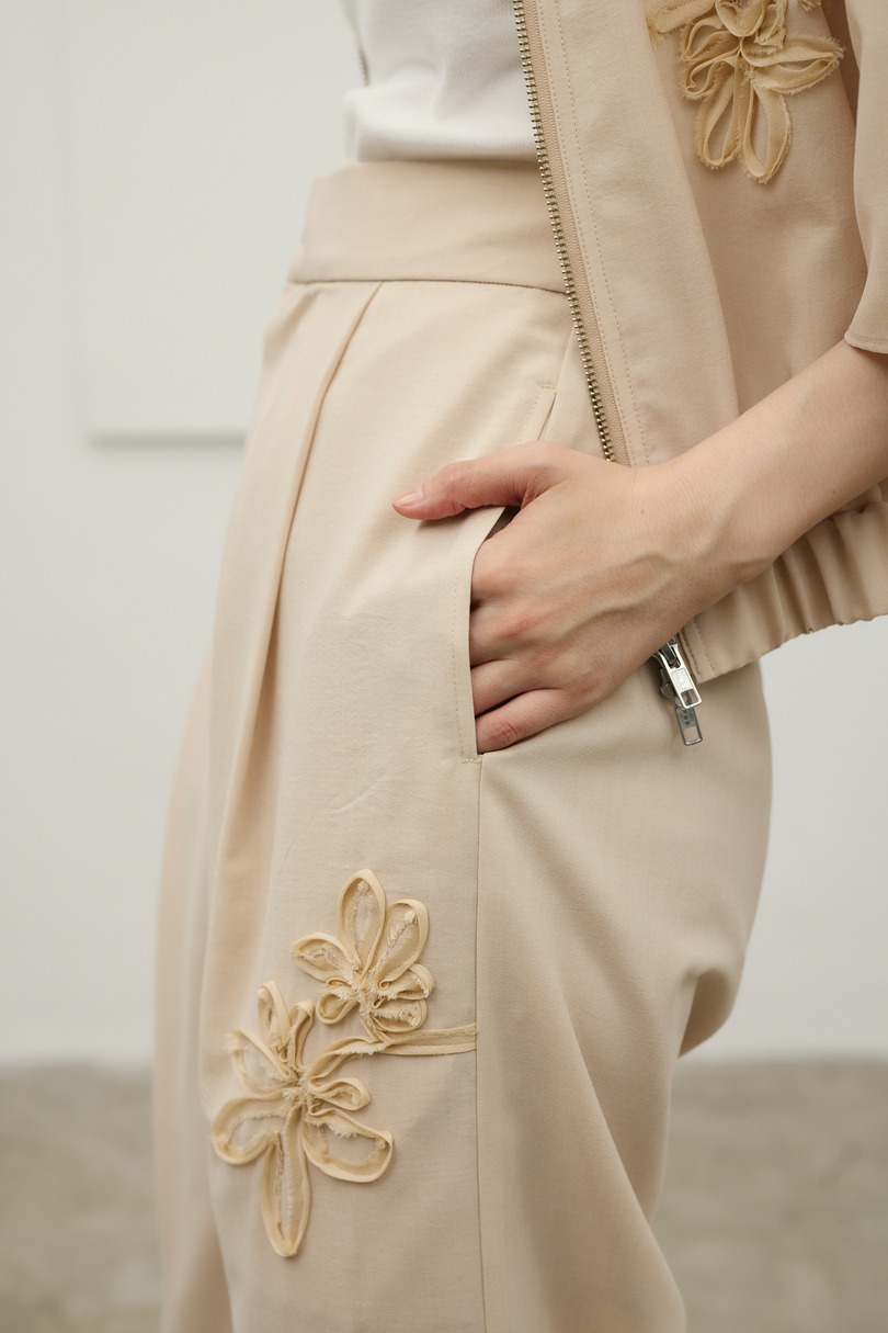 フラワーエンブロイダリータックパンツ 詳細画像 BEG 8