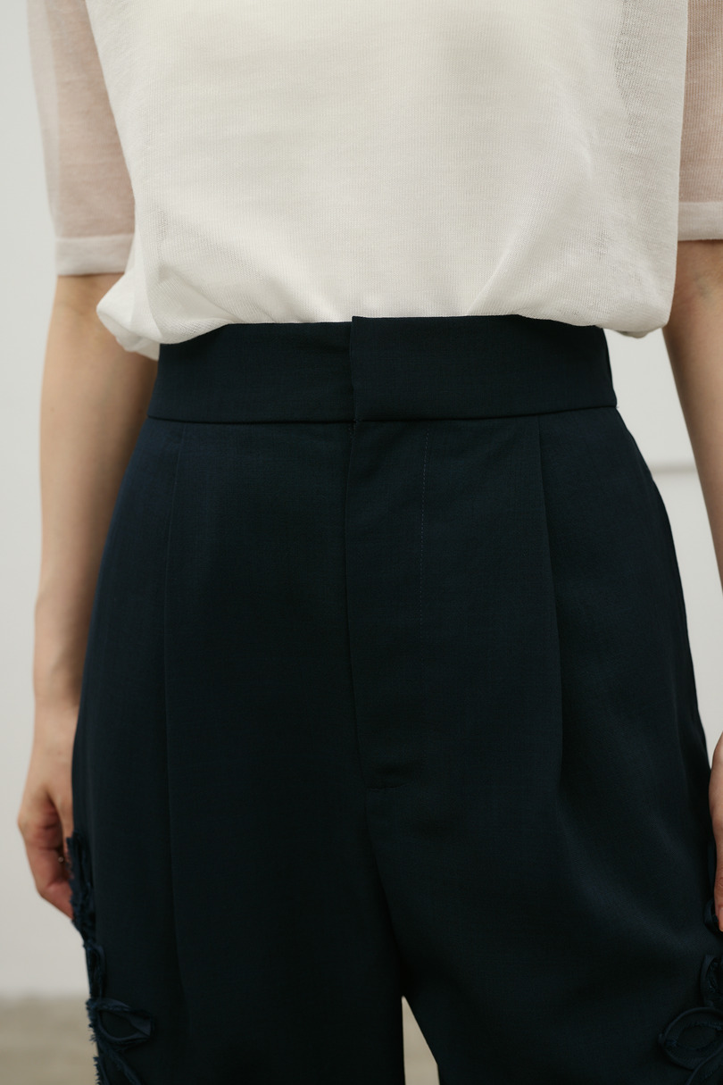 フラワーエンブロイダリータックパンツ 詳細画像 NVY 11