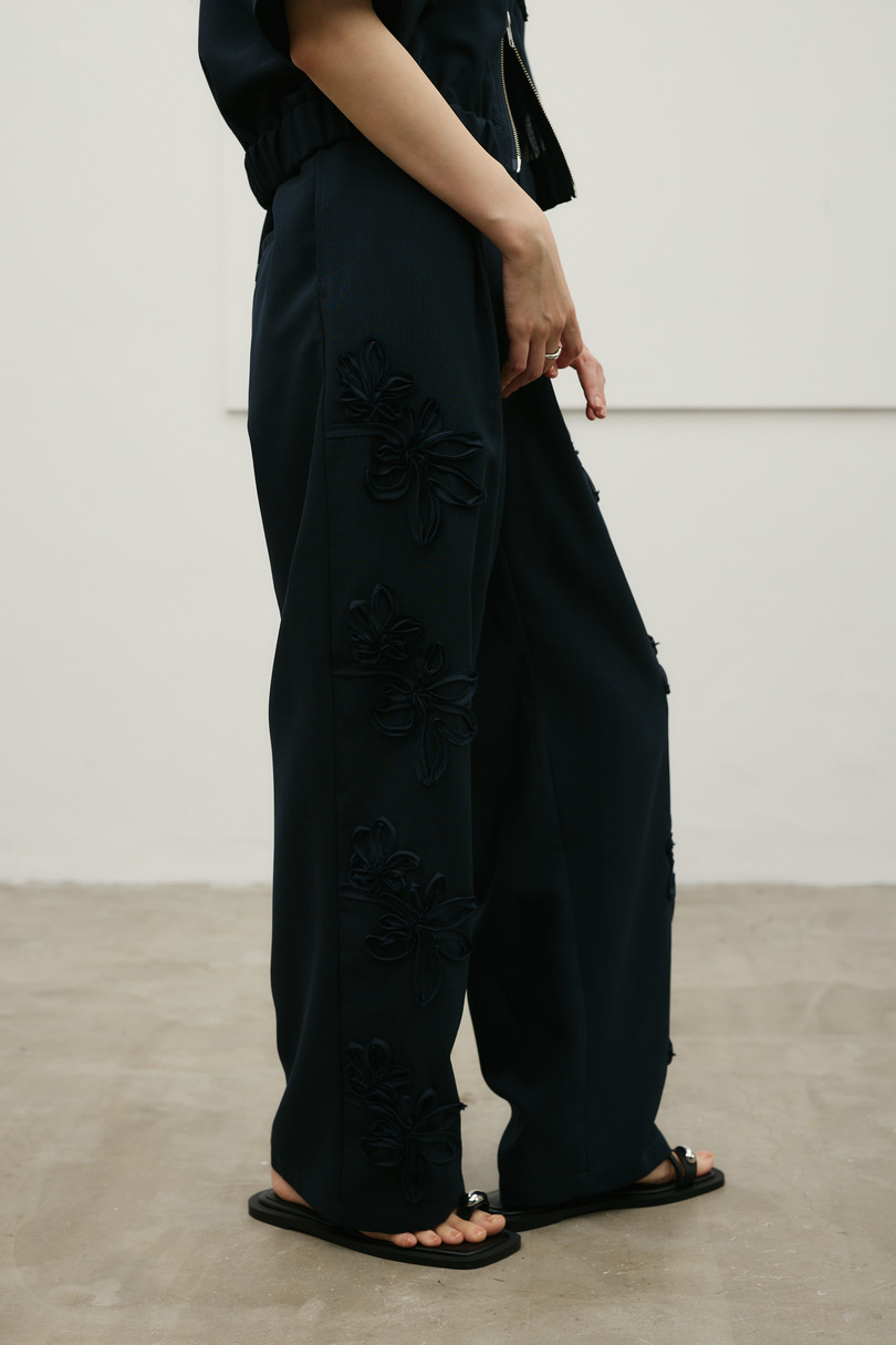 フラワーエンブロイダリータックパンツ 詳細画像 NVY 7