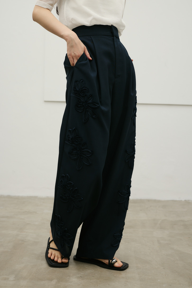フラワーエンブロイダリータックパンツ 詳細画像 NVY 8