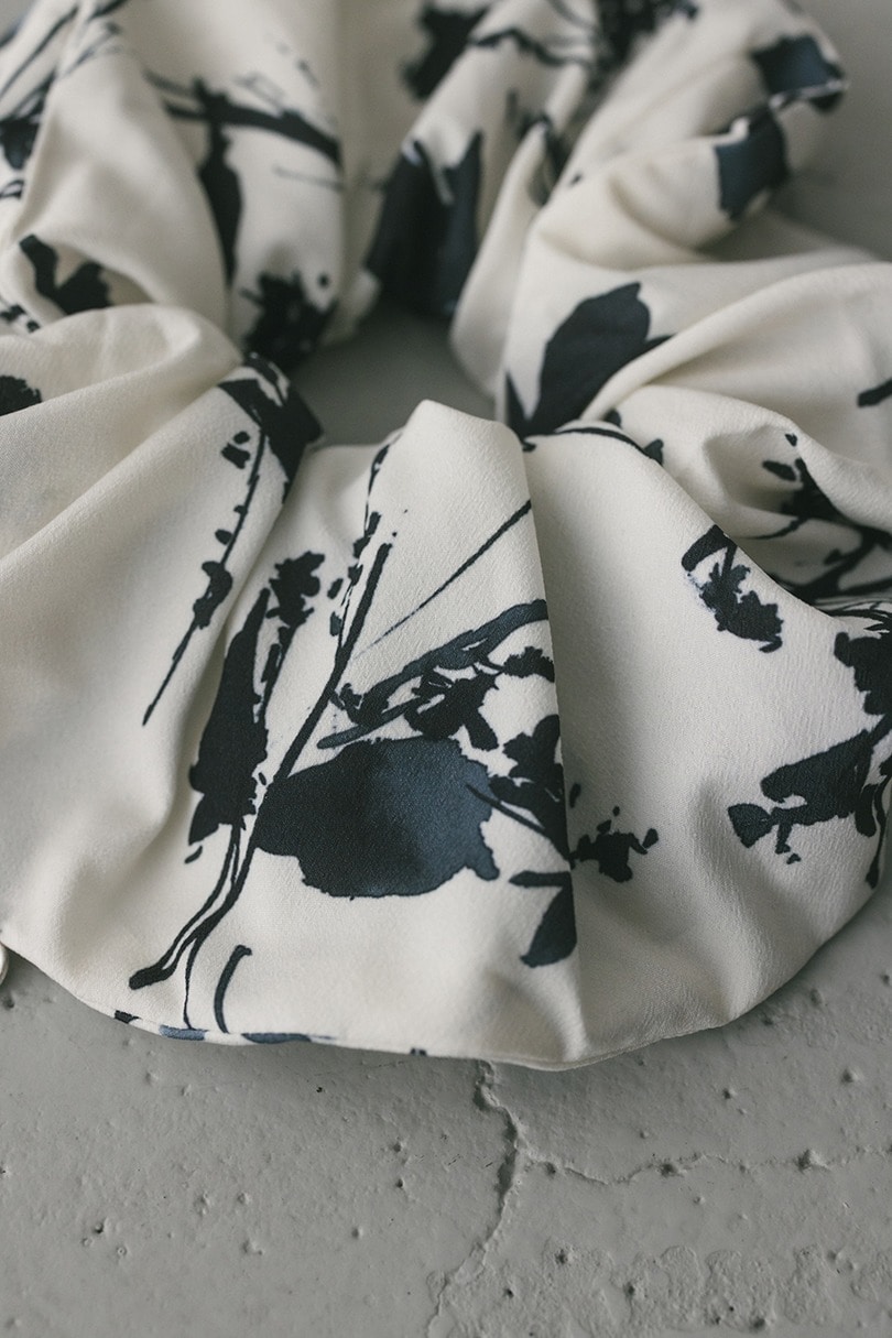 フラワープリントシュシュ 詳細画像 WHT 8