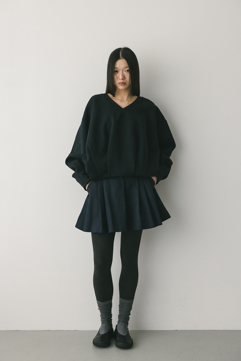 Vネックフォルムダンボールトップ 詳細画像 BLK 2