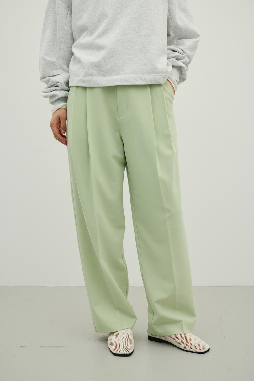 ベーシックツータックパンツ