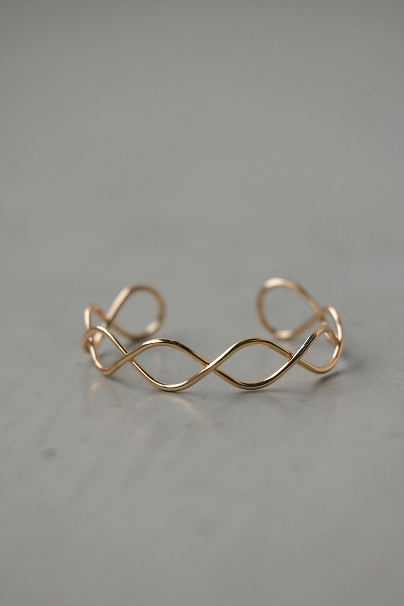 インフィニティバングル