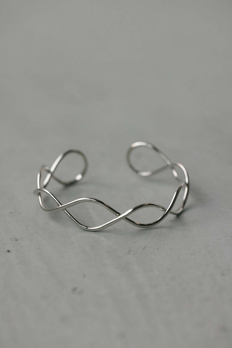 インフィニティバングル