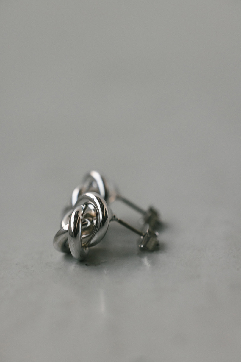 ノットモチーフピアス 詳細画像 SLV 7