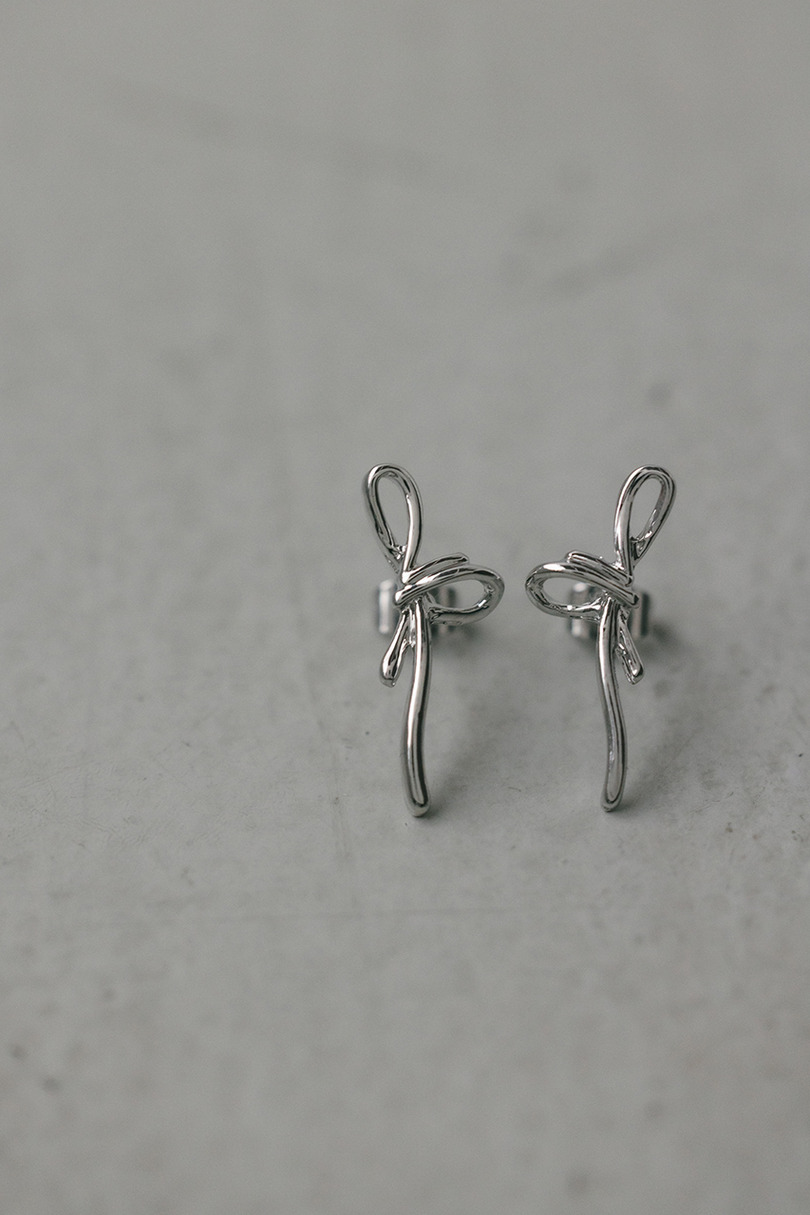 リボンピアス 詳細画像 SLV 2