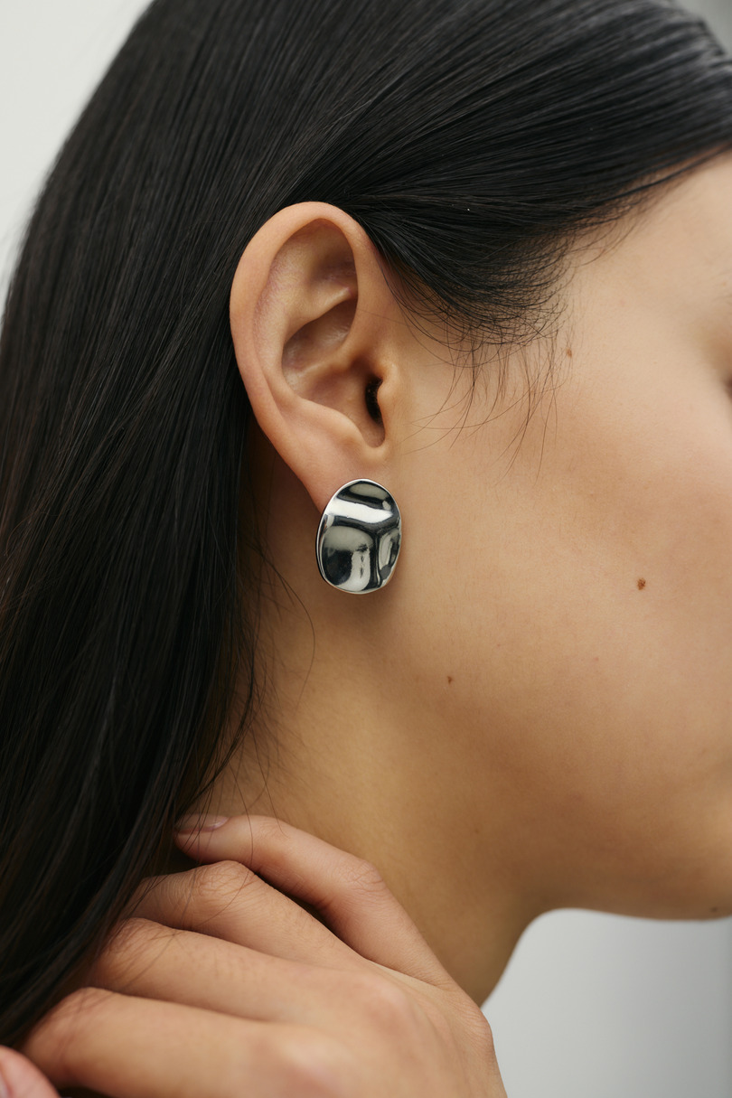 ラバフラットピアス