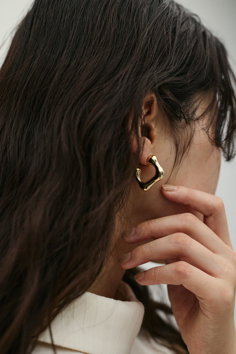 ウェーブラインスクエアピアス 詳細画像 GLD 2