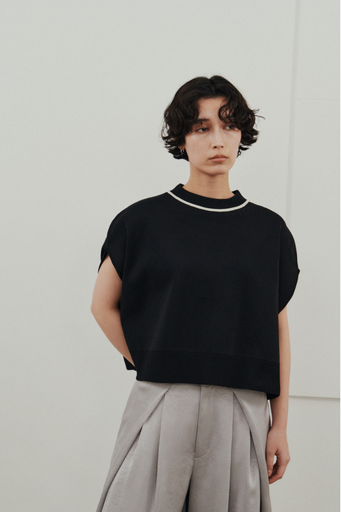 パイピングニットトップ