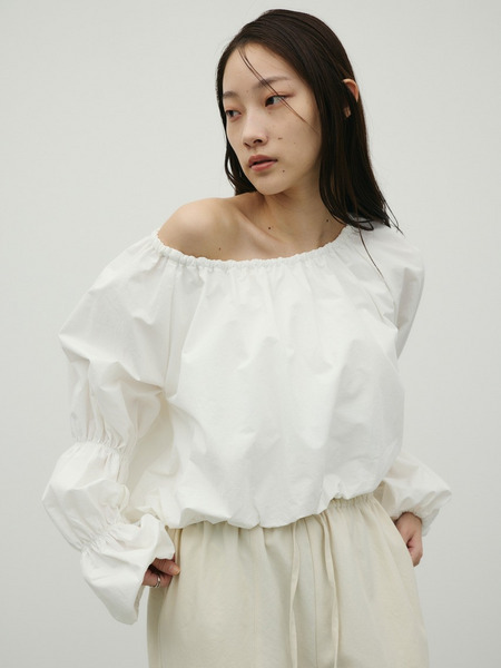 ランタンスリーブオフショルトップ